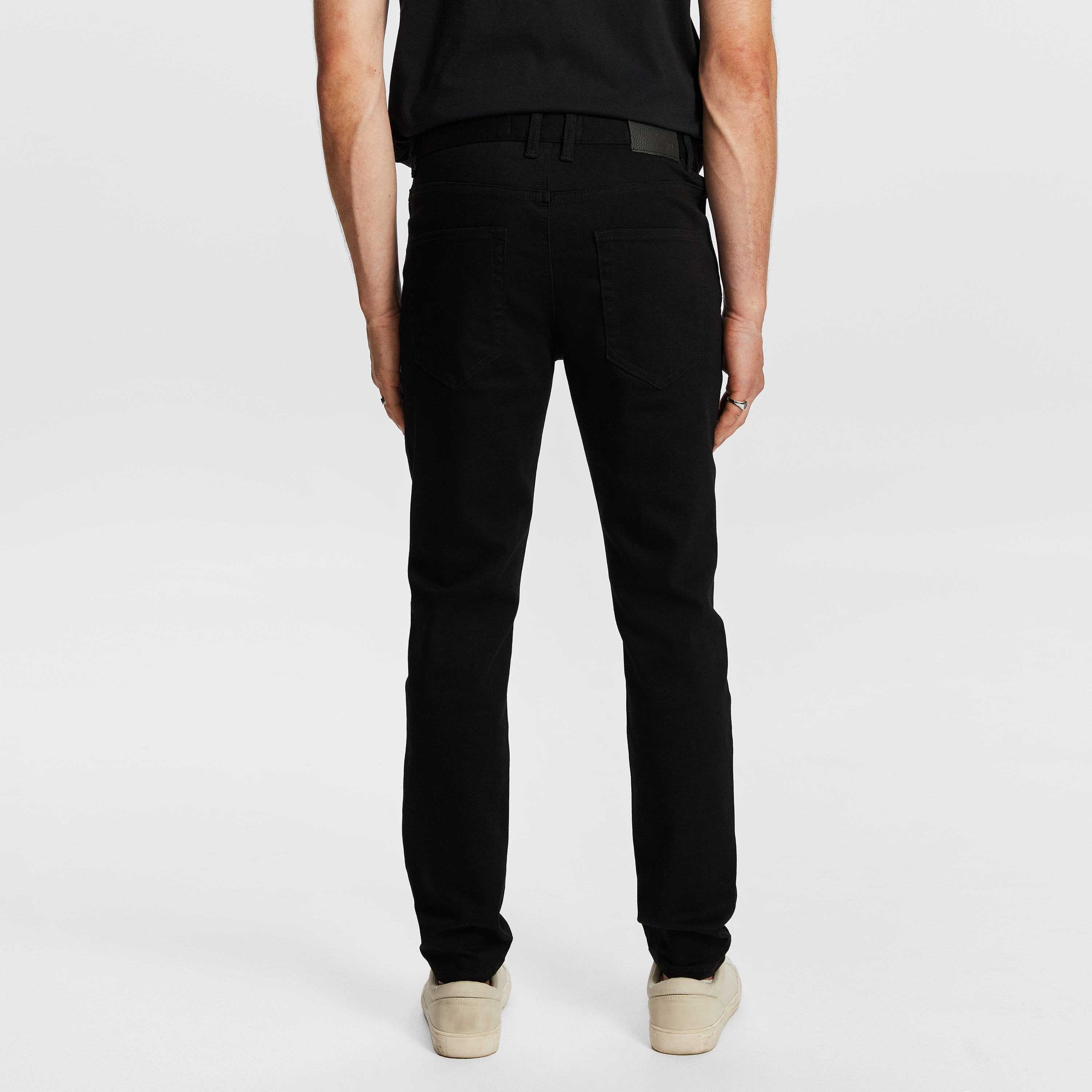 Ulrich Slim Tapered Jean