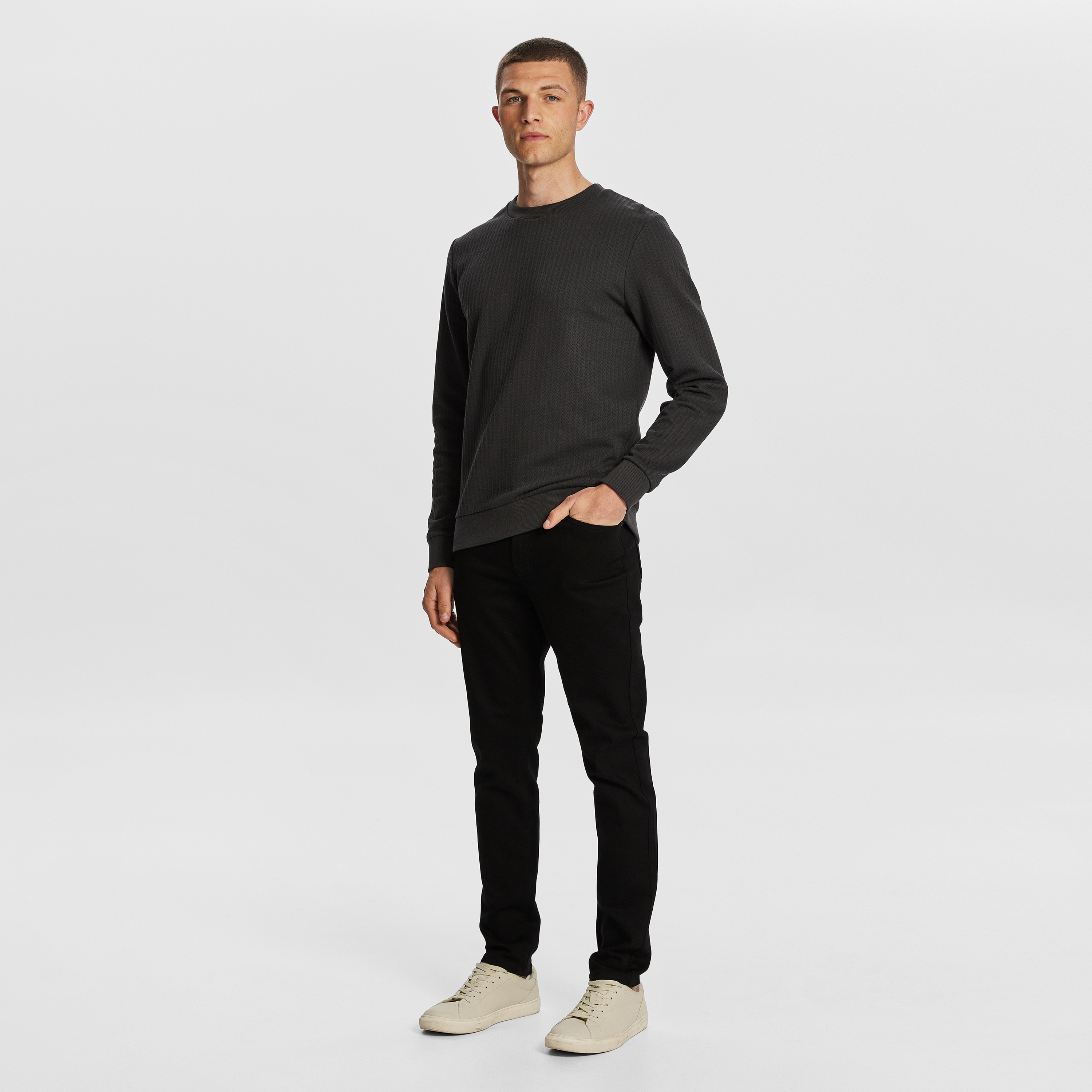 Ulrich Slim Tapered Jean