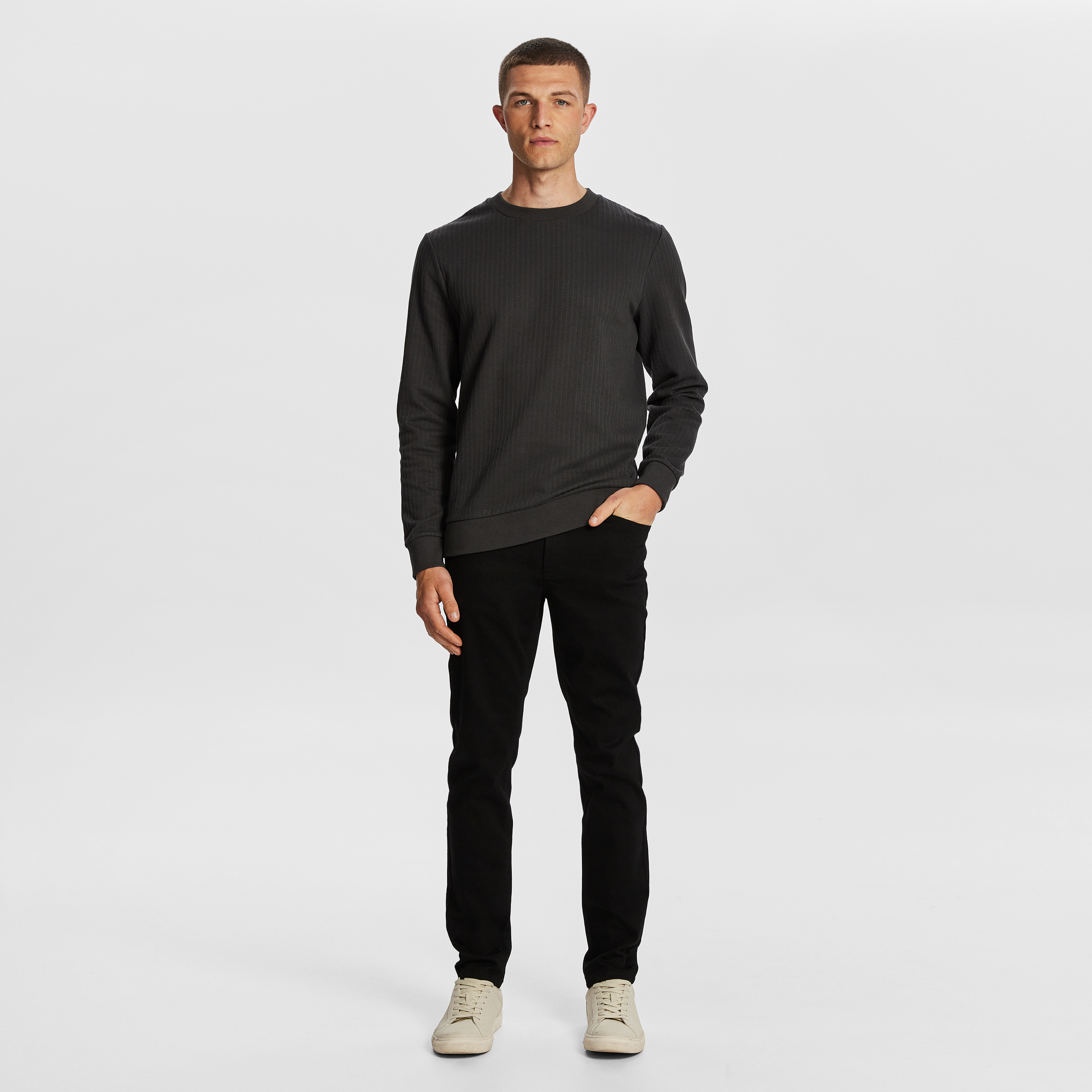 Ulrich Slim Tapered Jean