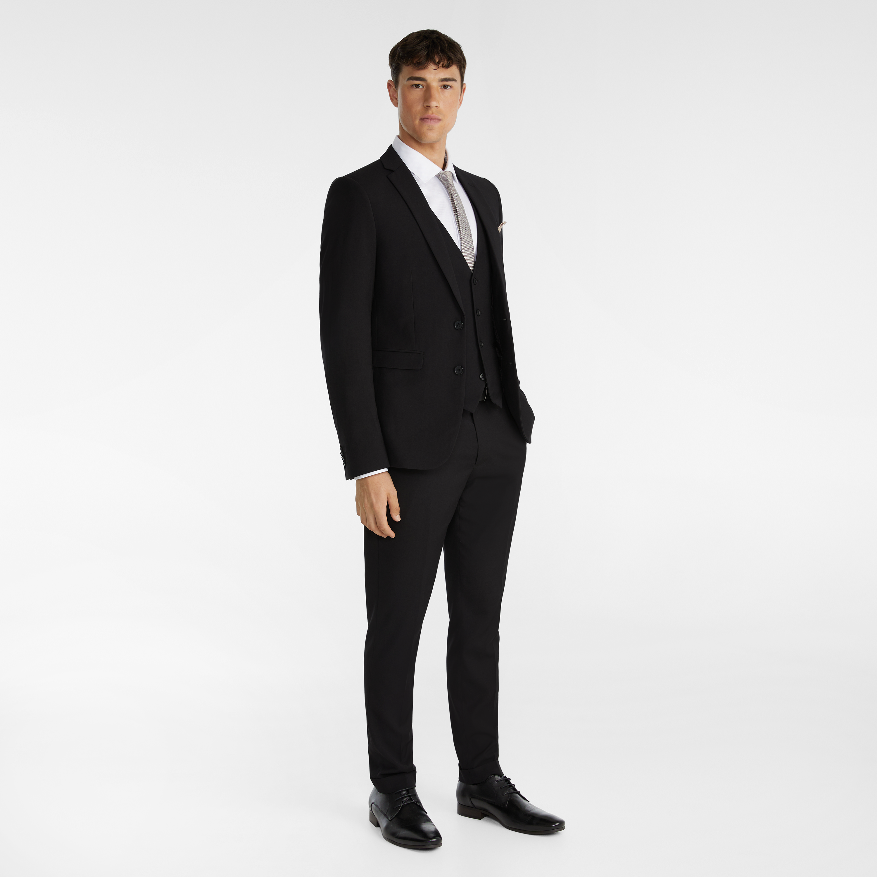 Men's Suits | Shop Trending Suit Styles 