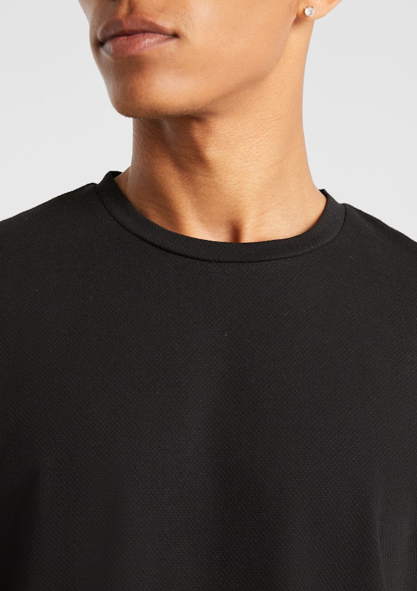 Black Wellington Textured Tee