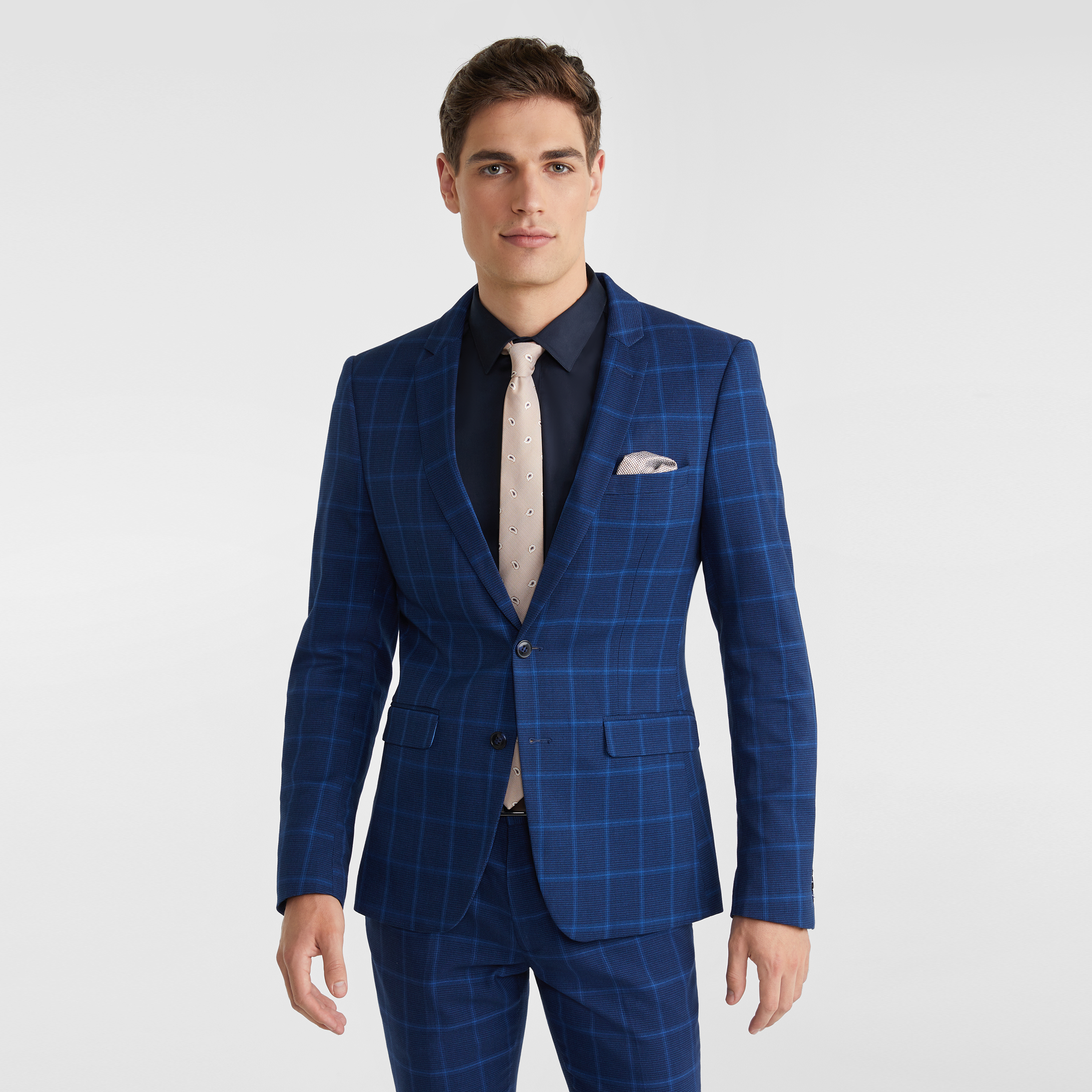 shirt with blue check suit