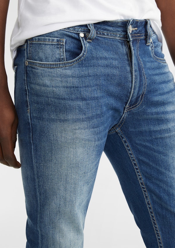 Jett Slim Tapered Jean