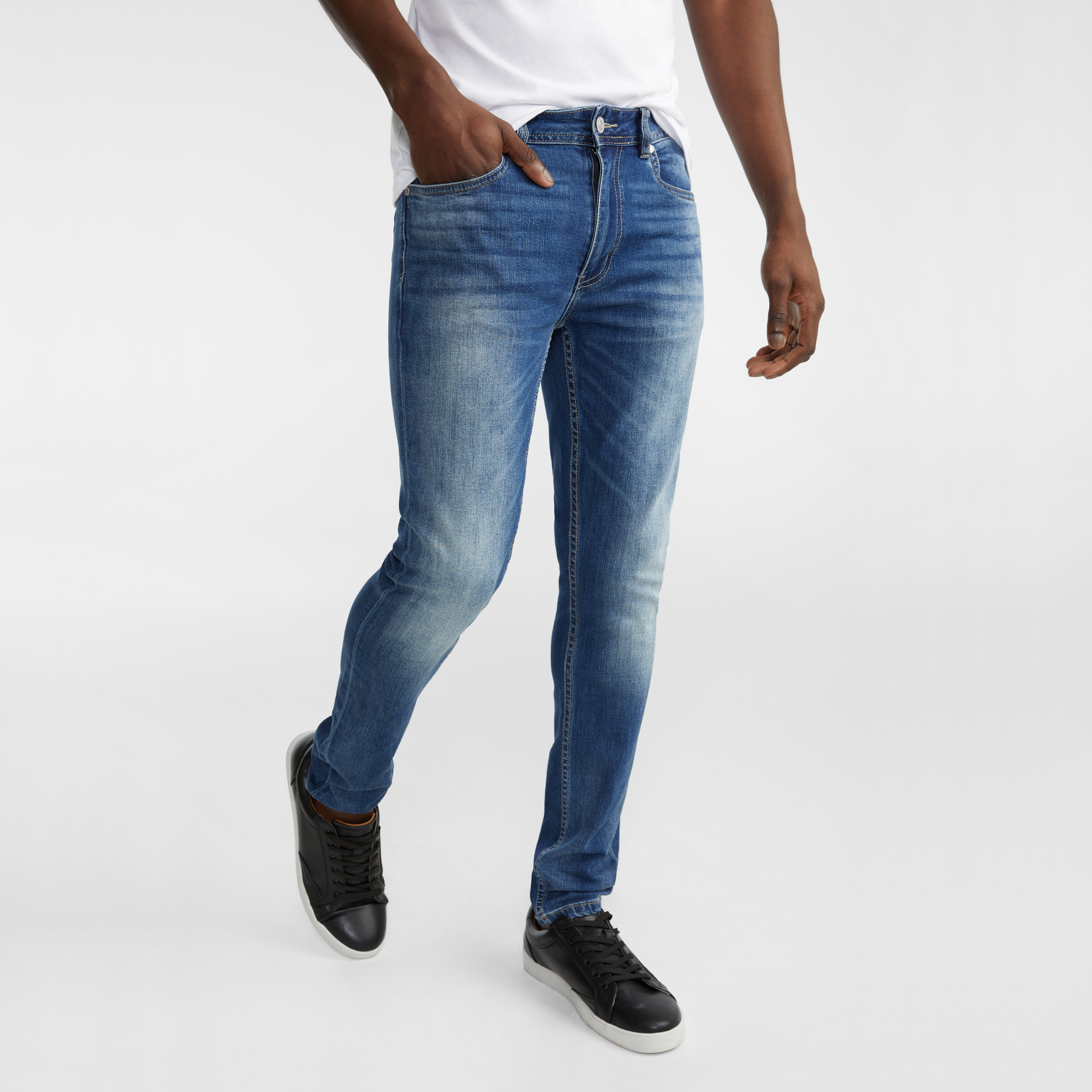 Jett Slim Tapered Jean