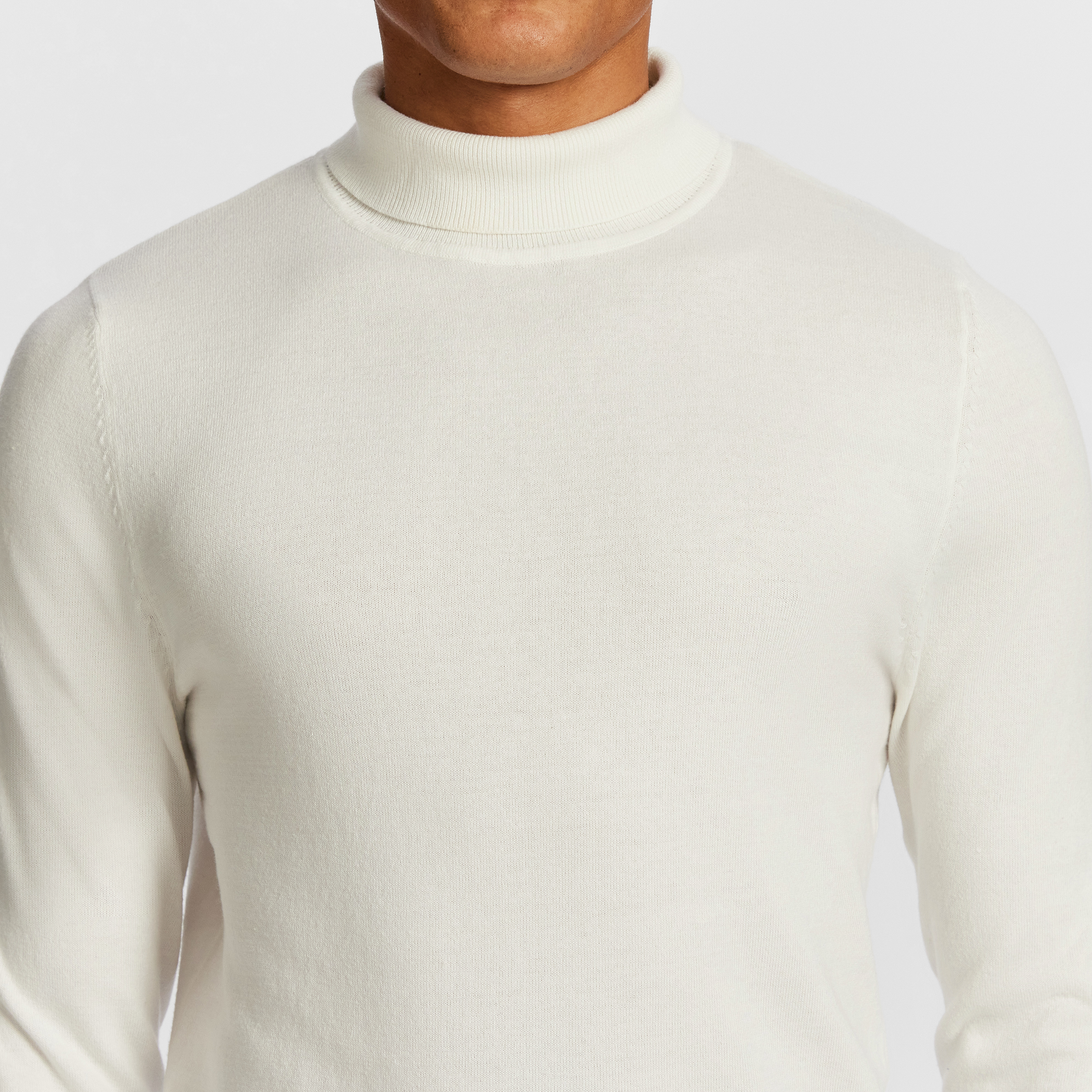 Gillespie Turtle Neck Knit