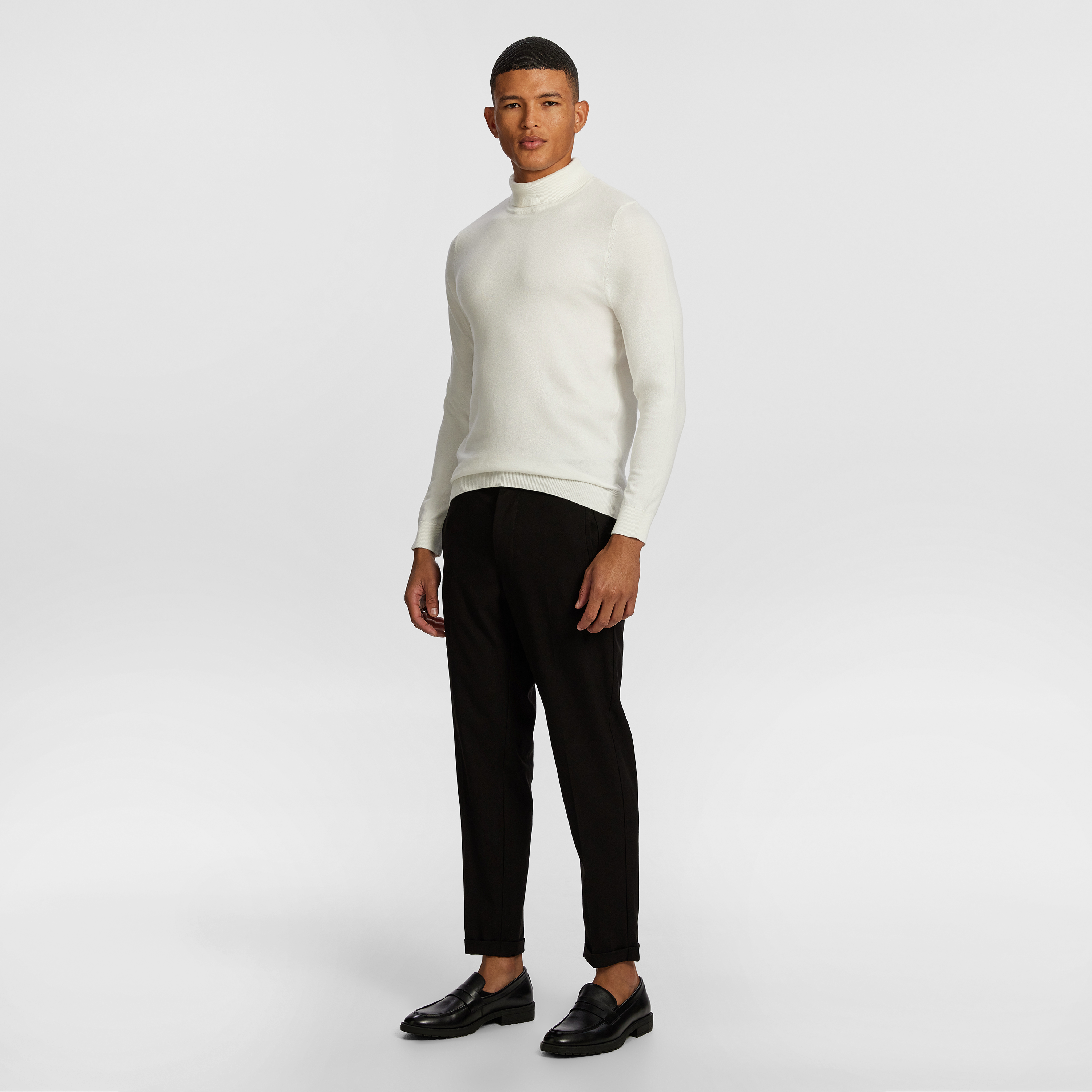 Gillespie Turtle Neck Knit