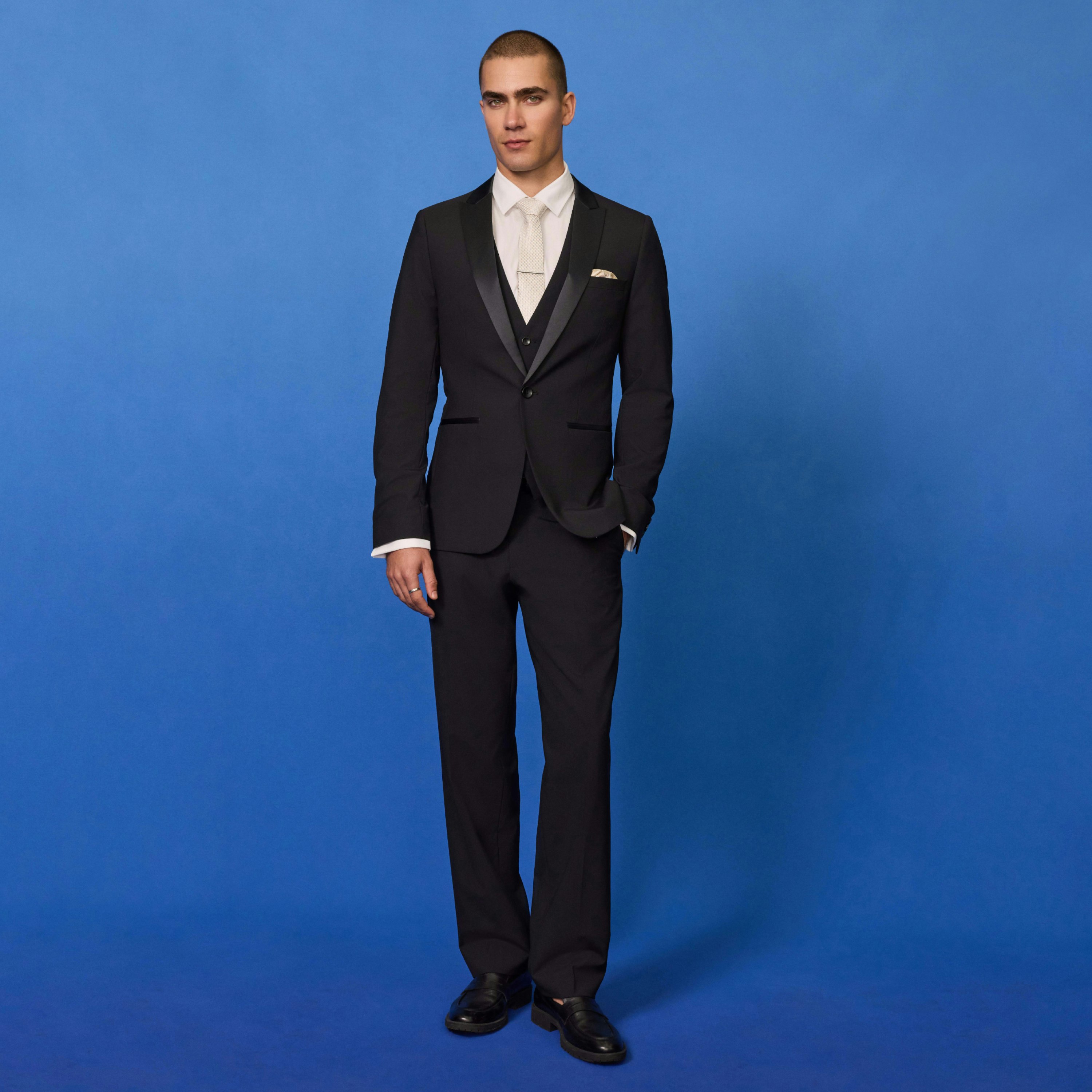 SEVILLE SLIM TUXEDO WOOL BLEND SUIT