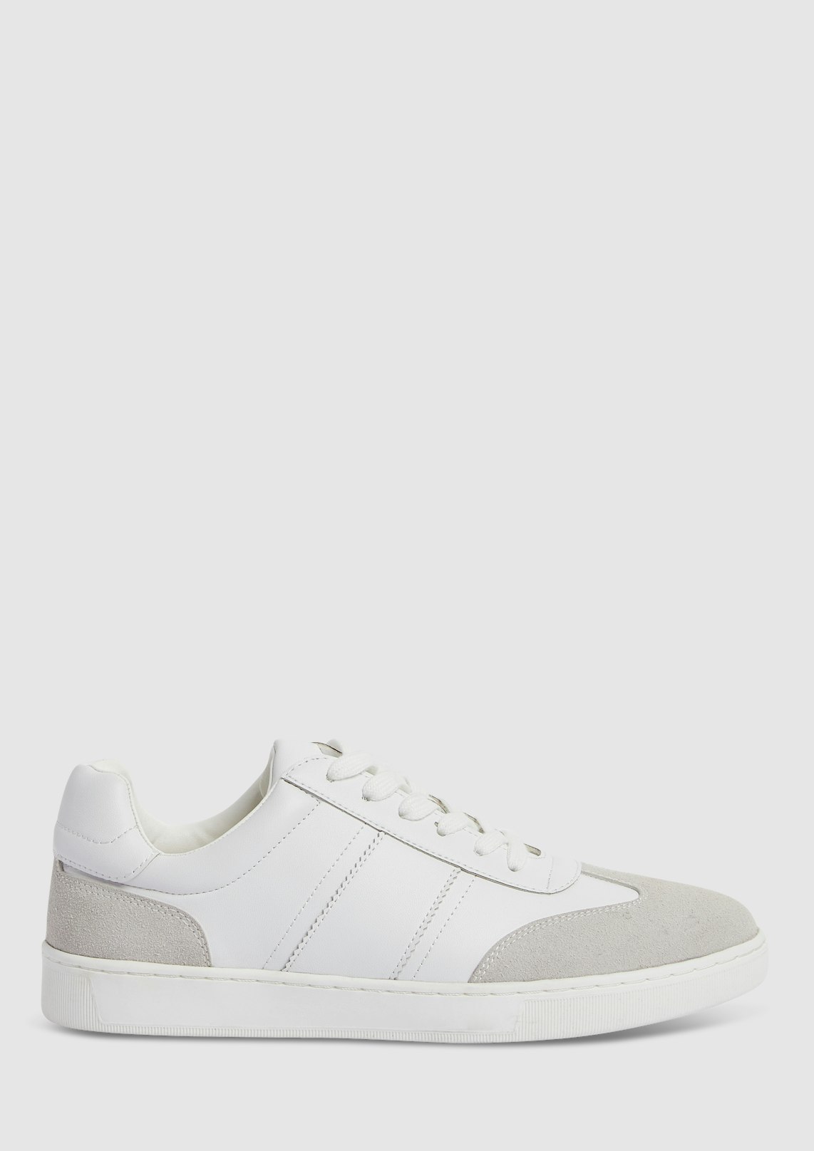 Messi Lace Up White Classic Sneaker