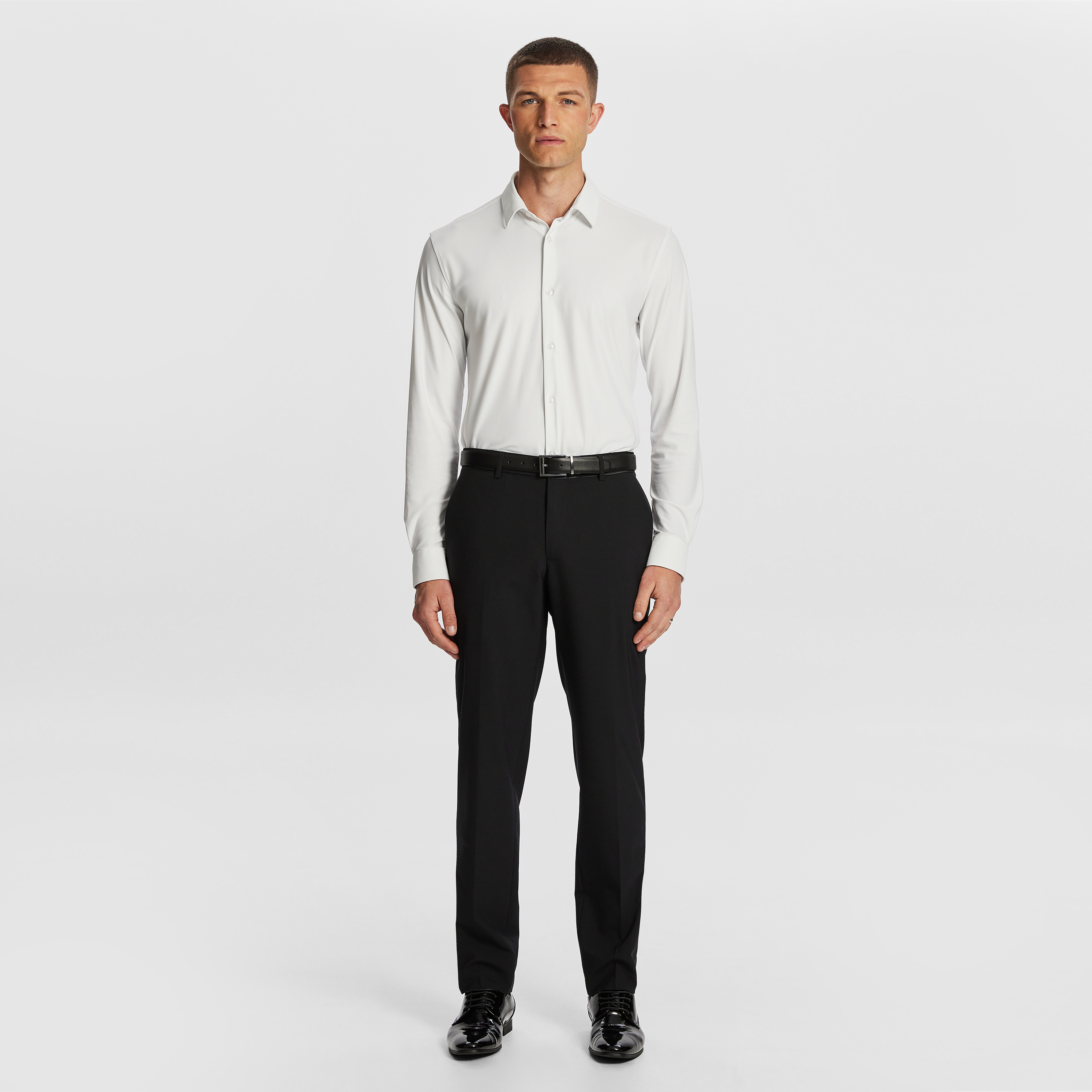 コンストラクト シャツ トップス メンズ Men's Slim-Fit Solid Performance Stretch Cooling Comfort Dress Shirt White コンストラクト メンズ シャツ トップス Men\u0027s Spread Collar Plaid