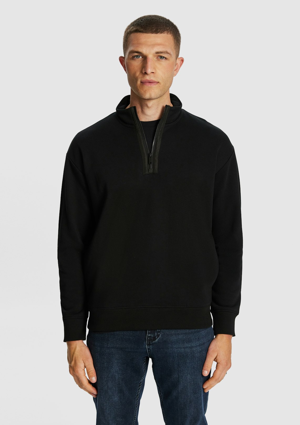 Mascot 1/4 Zip Sweatshirt