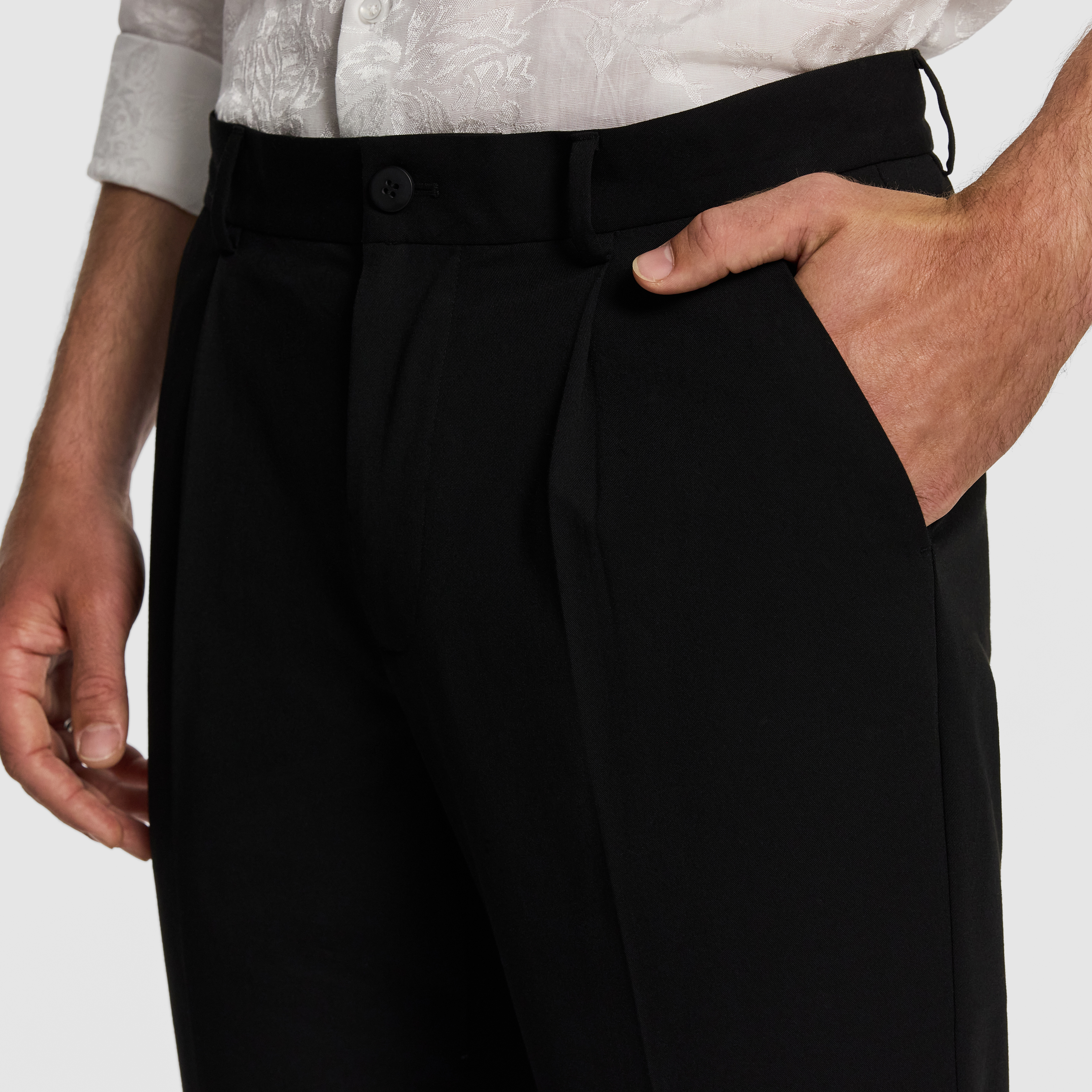 Black Reid Tapered Chino