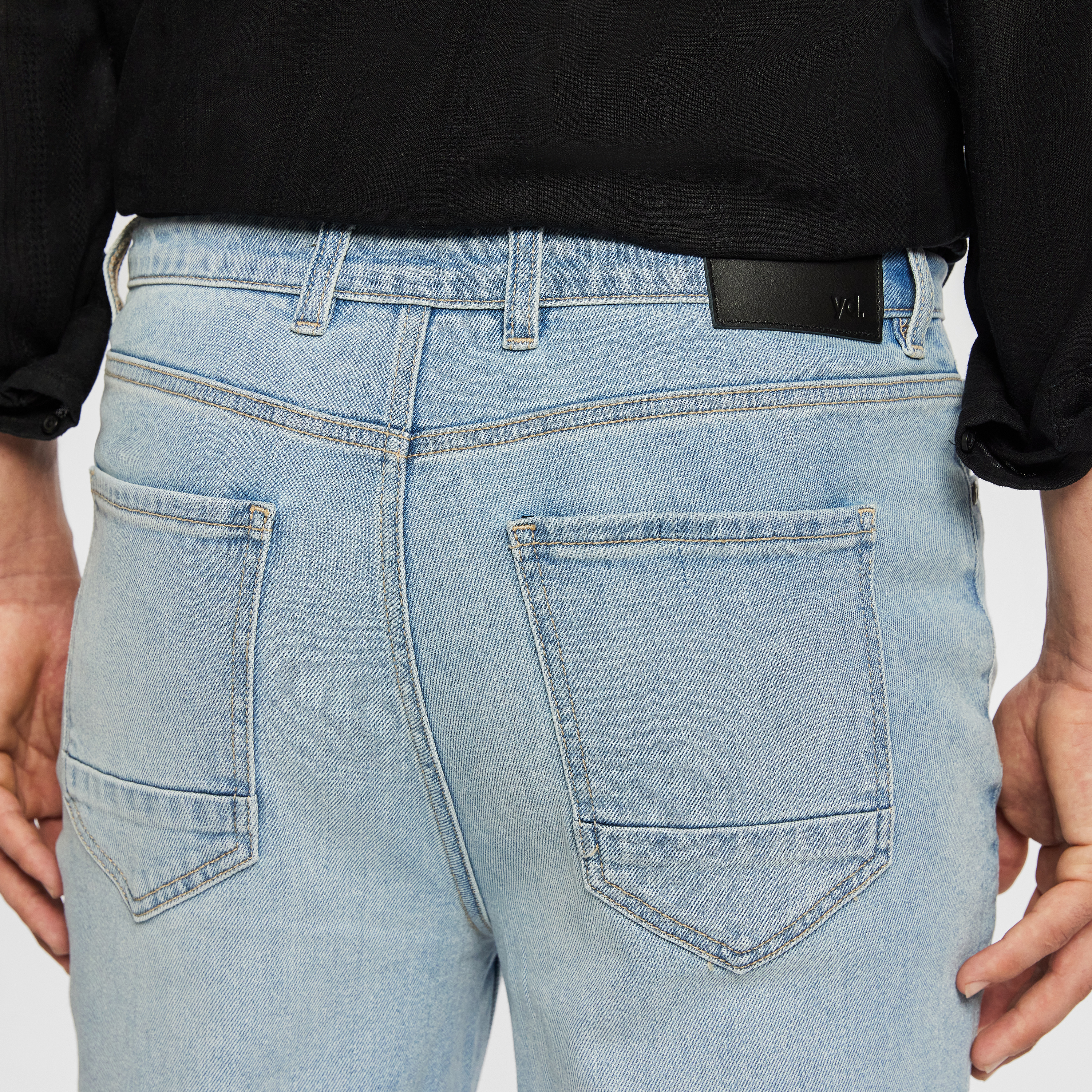 Light Wash Erik Straight Jean