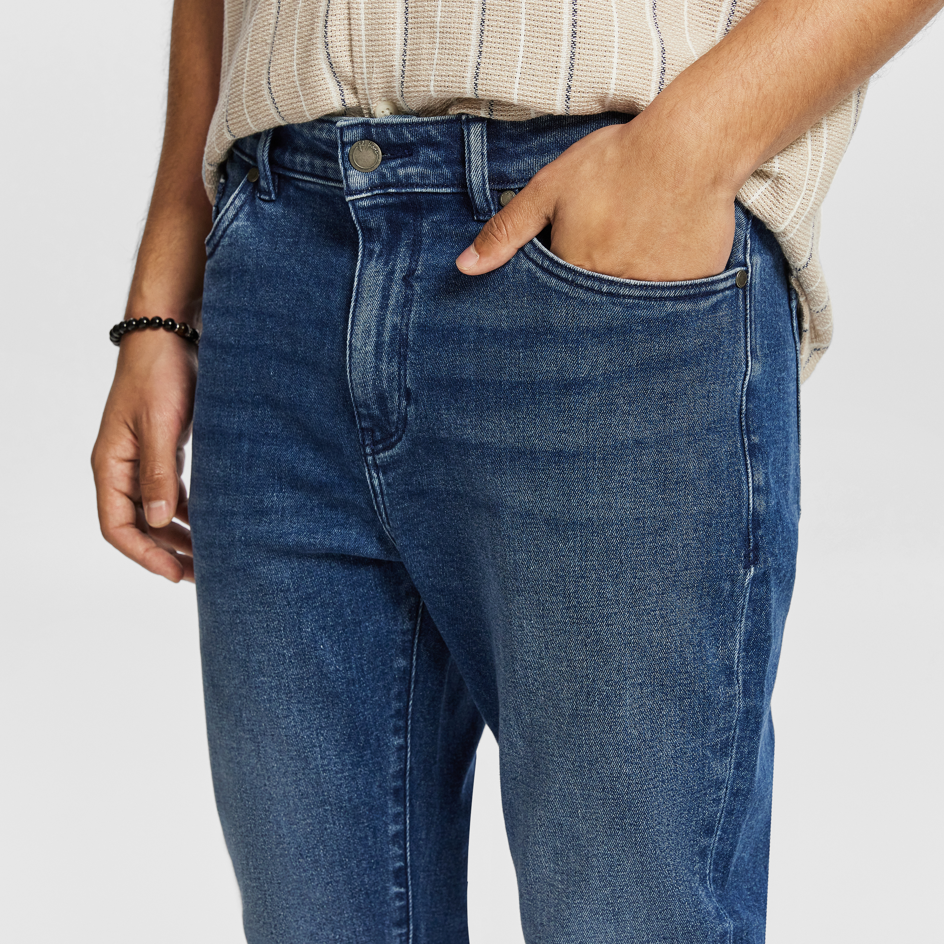 Mid Blue Voss Slim Jean