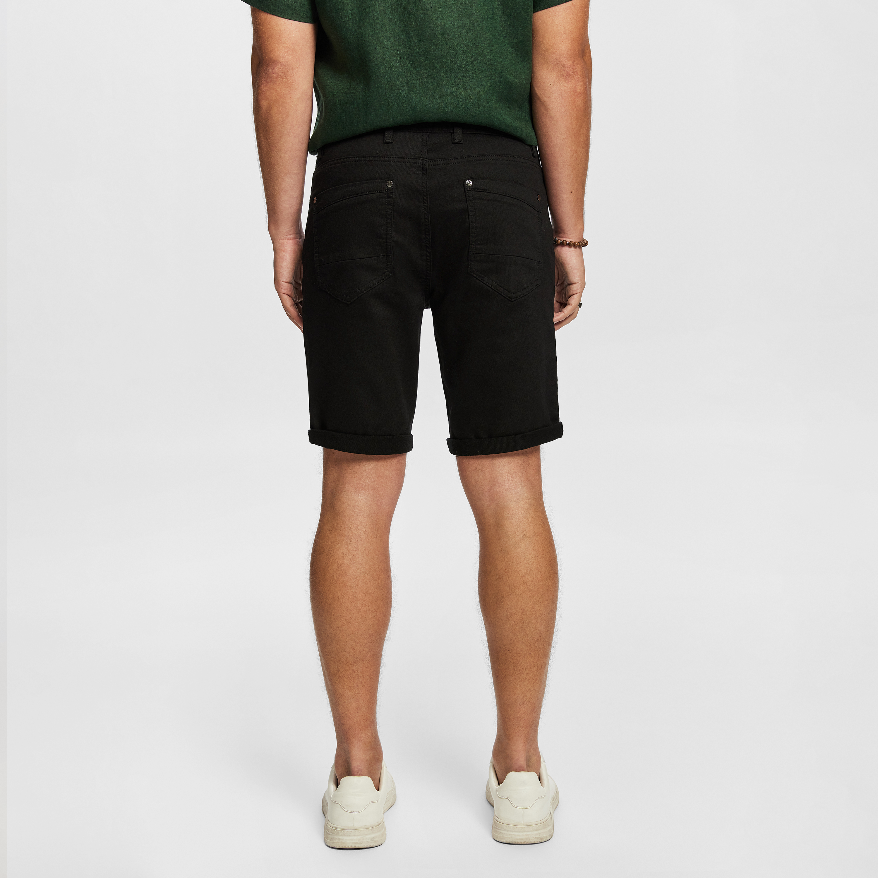 Herston Regular Short