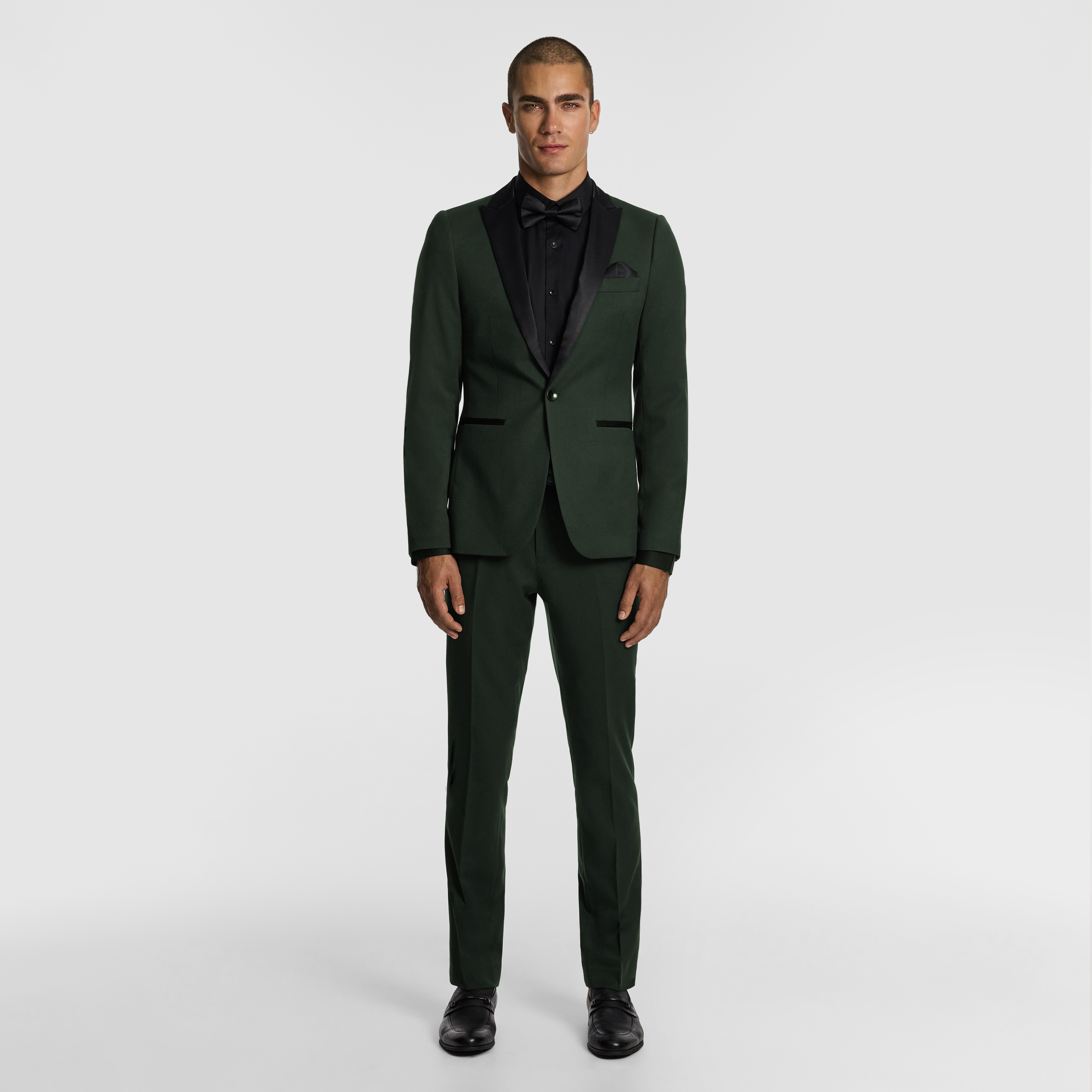  SHELBYSLIM FIT TUXEDO SUIT