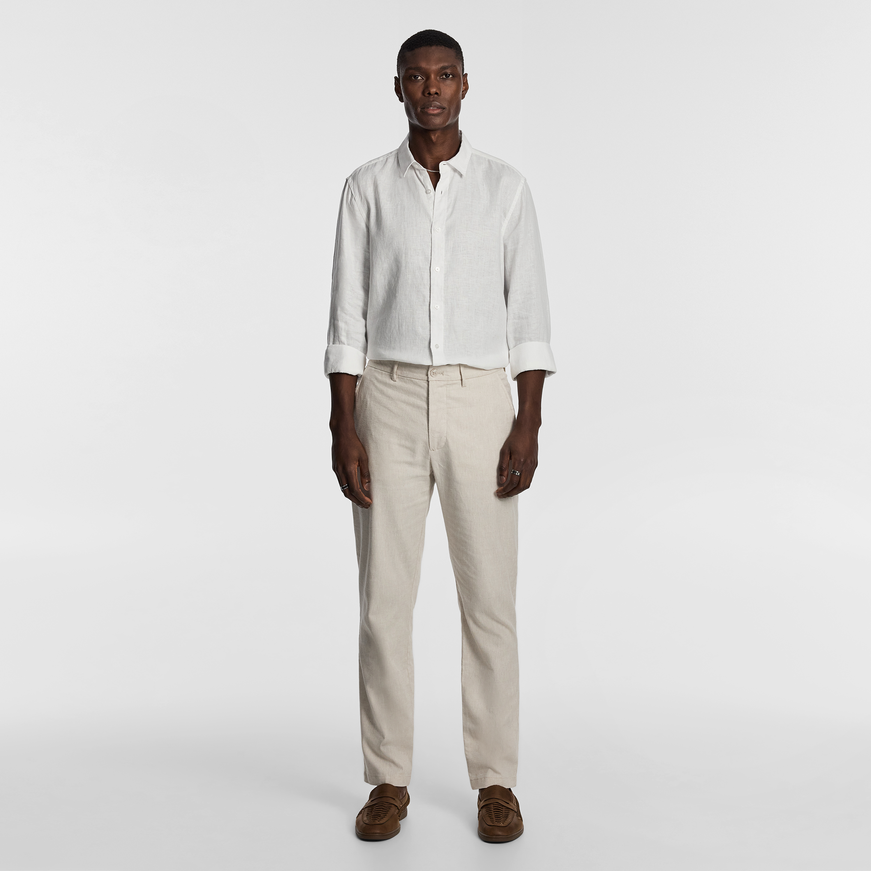 Natural Huxley Relaxed Linen Blend Chino