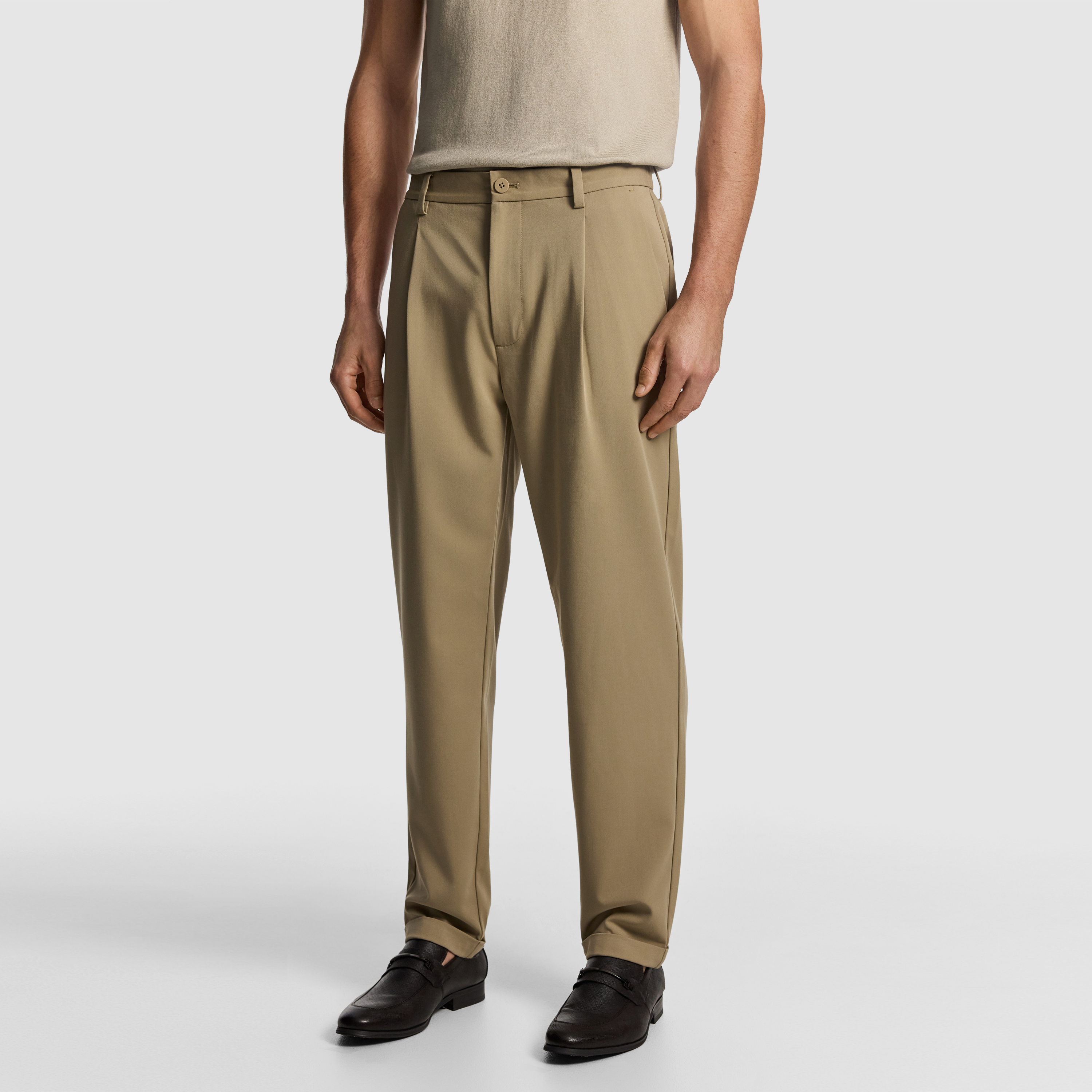  Sunday Classic Chino