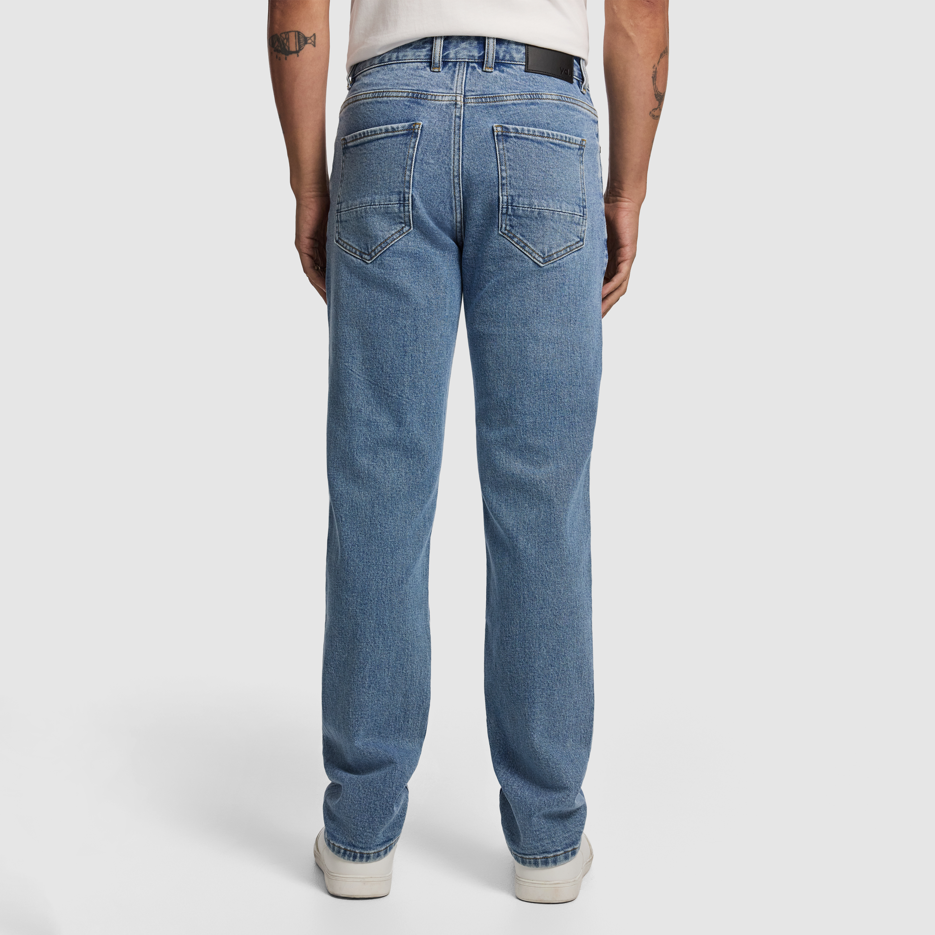 Mid Wash Spike Straight Jean