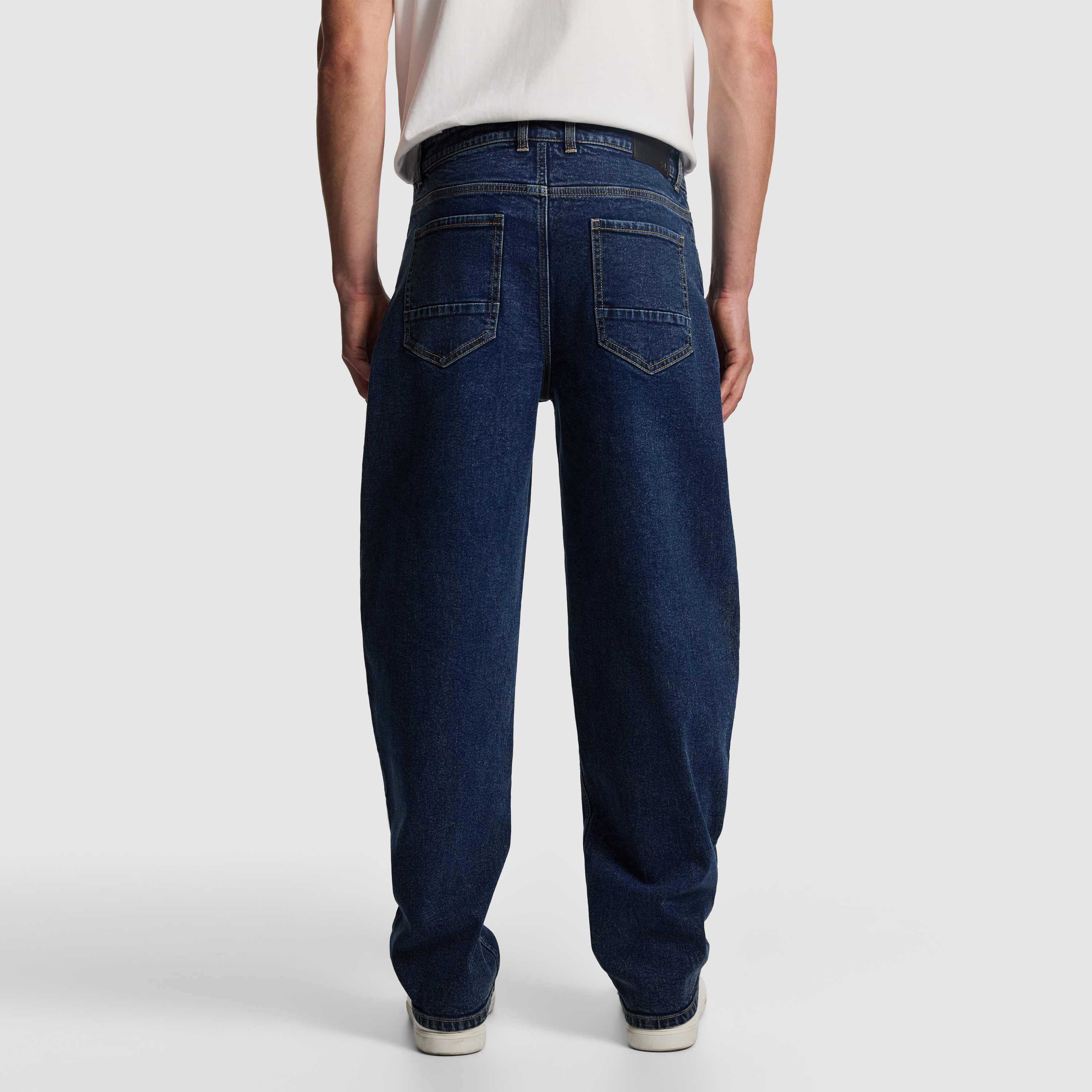 Dark Wash Shane Barrel Jean