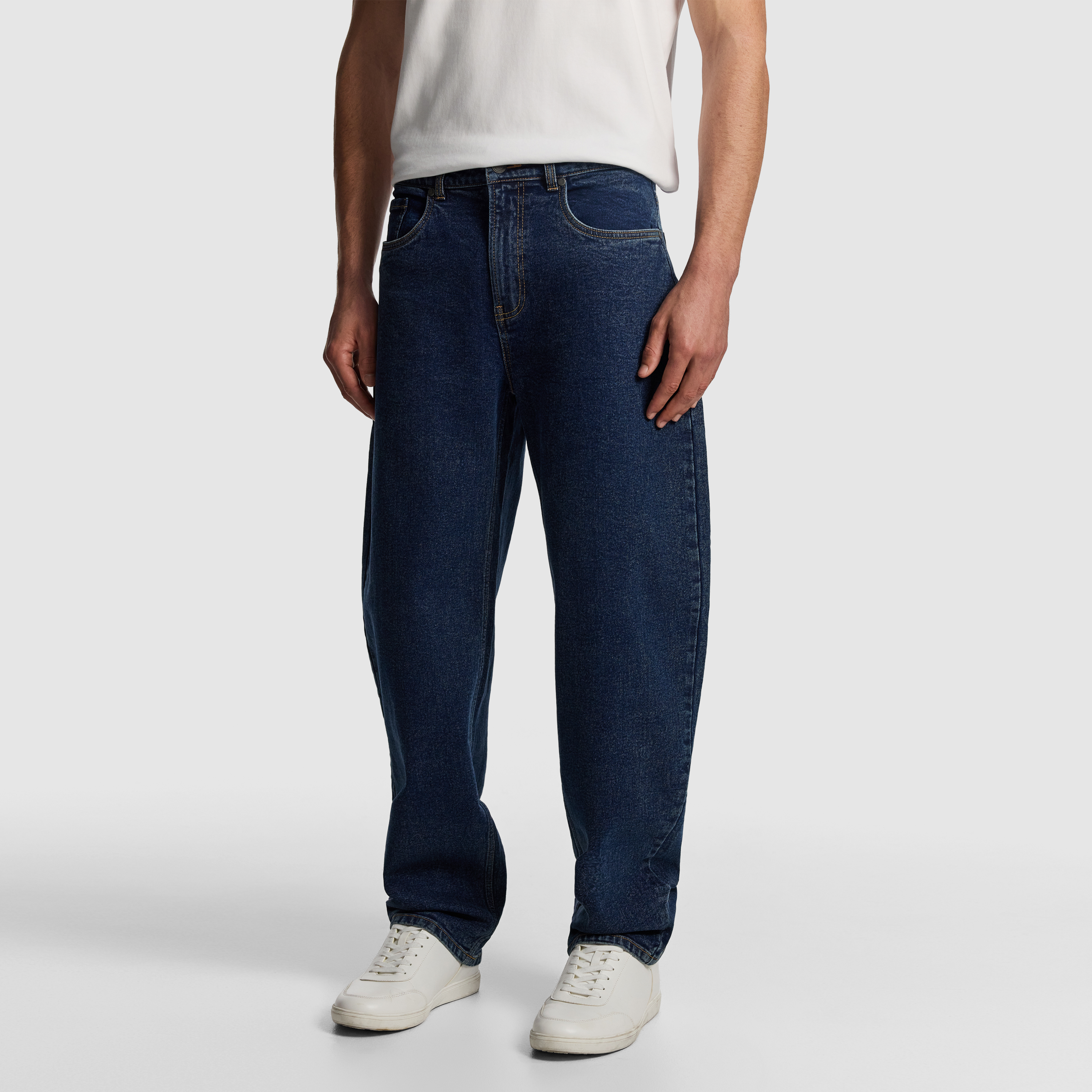 Dark Wash Shane Barrel Jean