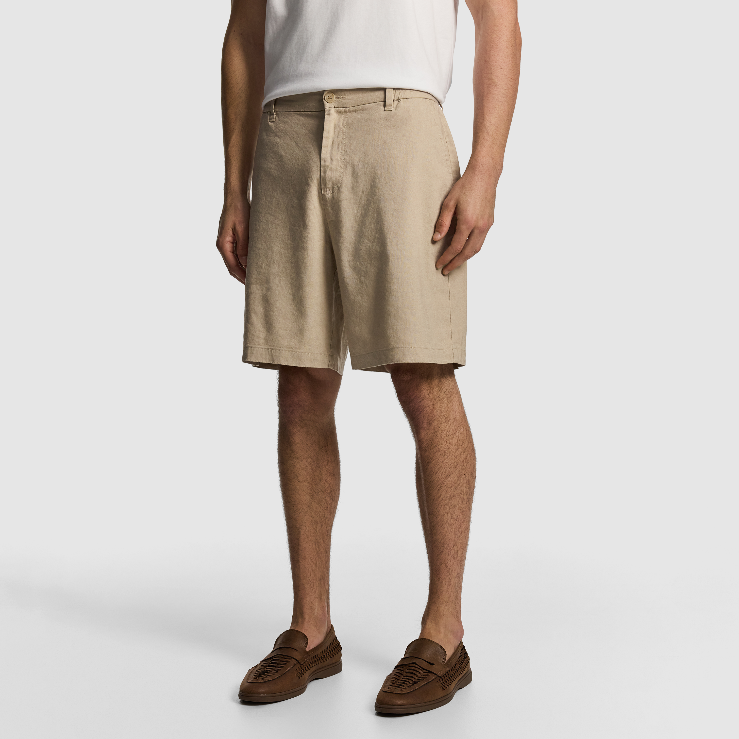 Tan Vaughn Linen Blend Short