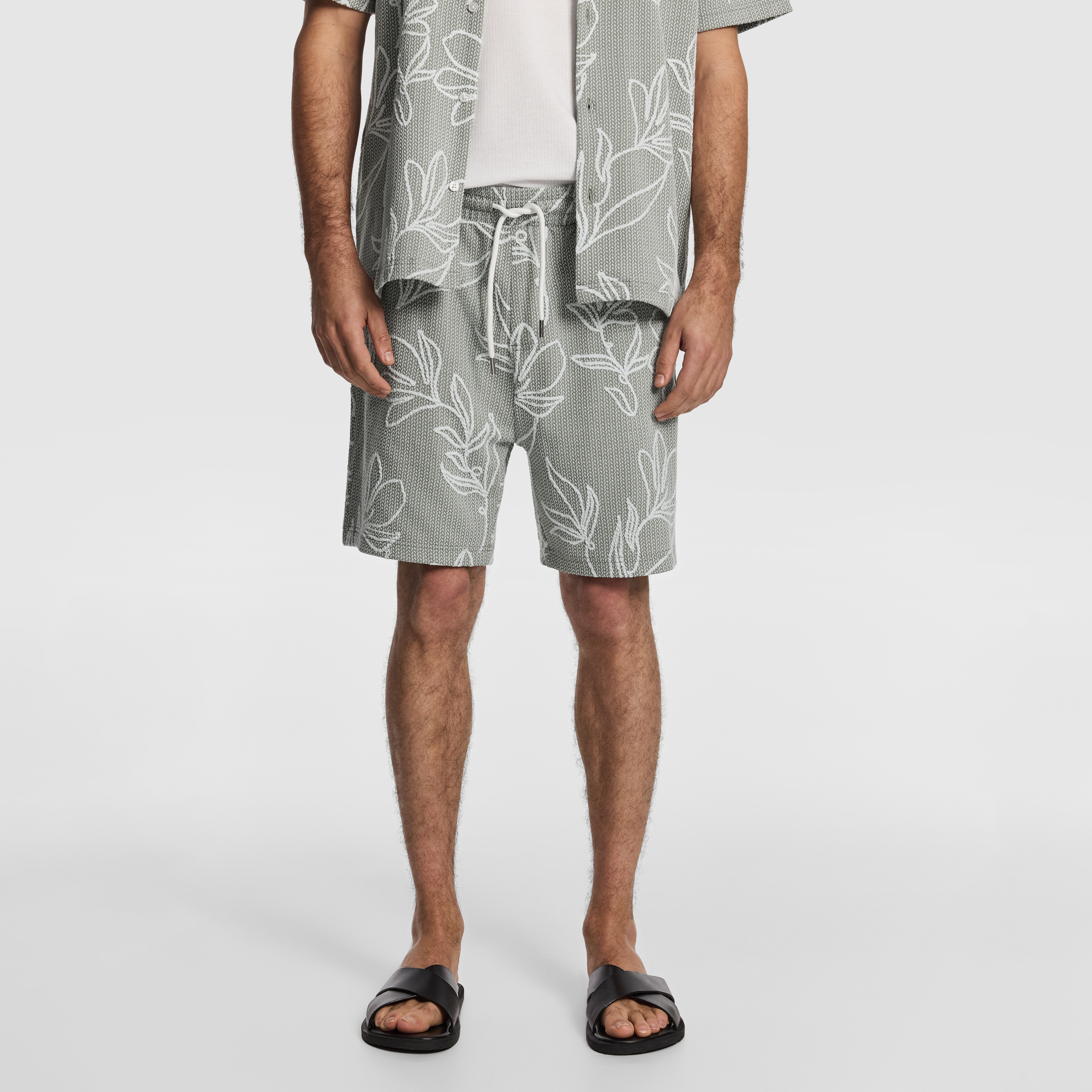 Dowsett Textured Short